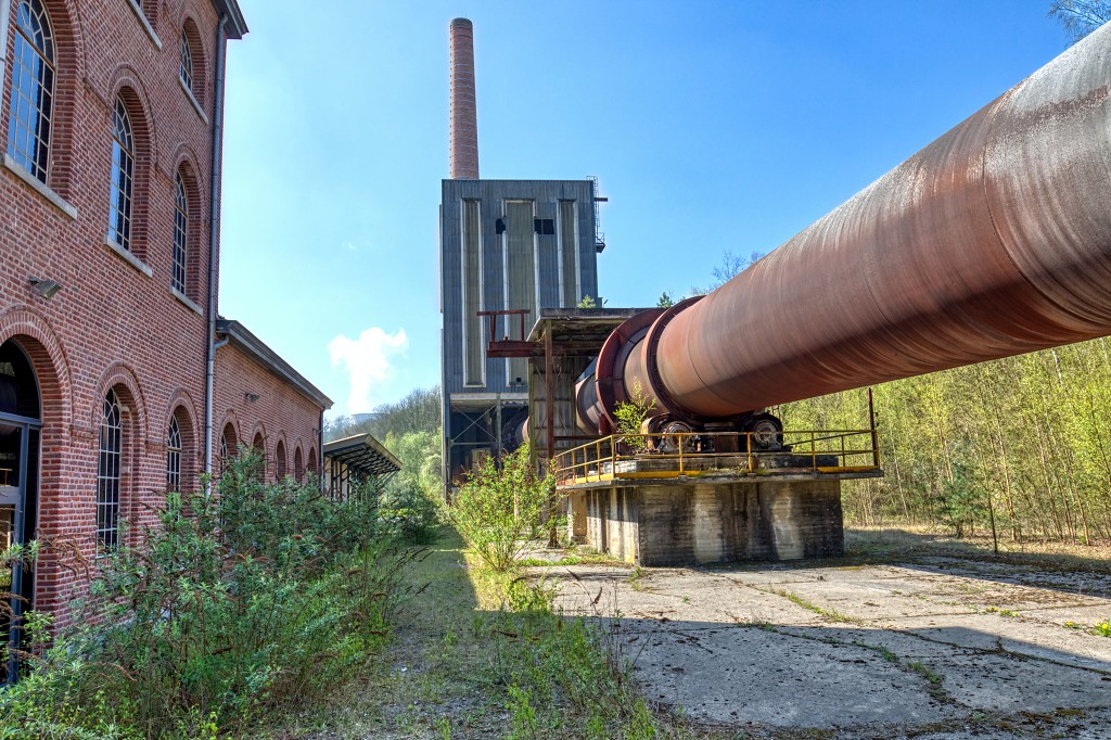 limestone factory hdr urbex belgie trash abandoned luik decay verlaten kalkoven kalksteengroeve ampsin museum
